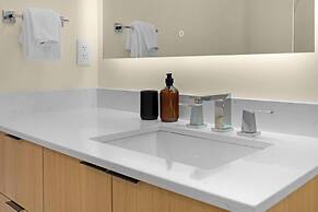 Roami at Little River Lofts