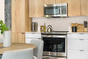 Roami at Little River Lofts