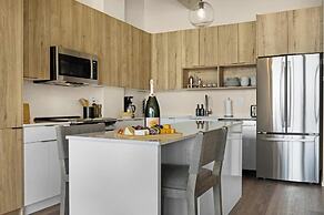 Roami at Little River Lofts