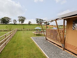 Mad Molly Lodge