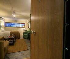 Kalamata Mediterranean Suites & Villas