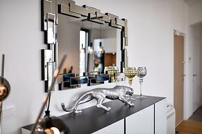 Berin Deluxe Penthouse with jacuzzi