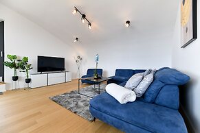 Berin Deluxe Penthouse with jacuzzi