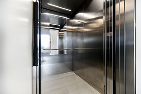 Berin Deluxe Penthouse with jacuzzi