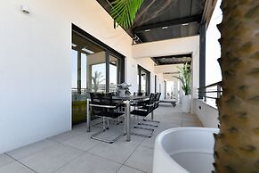 Berin Deluxe Penthouse with jacuzzi