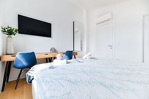 Berin Deluxe Penthouse with jacuzzi