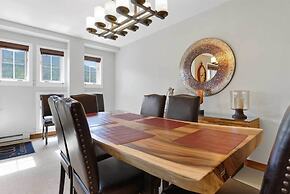 Beaver Creek Village 2 Bedroom Residence in the Heart of the Village!