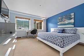 Beaver Creek Village 2 Bedroom Residence in the Heart of the Village!