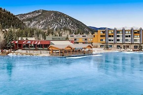 Lakeside Village 1 Bedroom Condo in Lakeshore Complex