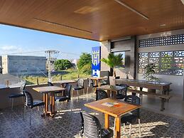 Hipolitus Apart Hotel