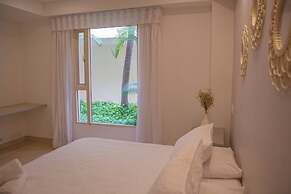 San Diego 974 Suites