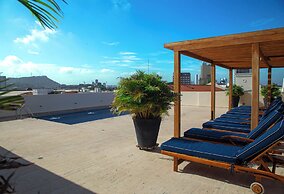 San Diego 974 Suites