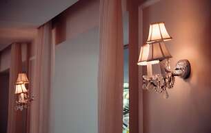 San Diego 974 Suites