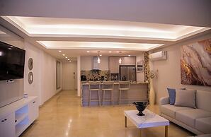 San Diego 974 Suites