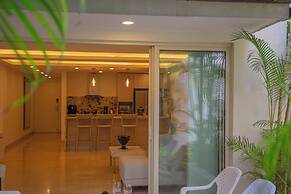 San Diego 974 Suites