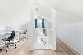 Daiquiris For Breakfast