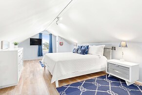 Daiquiris For Breakfast