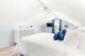 Daiquiris For Breakfast