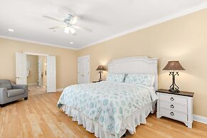 82 Van Horne Ave Unit B