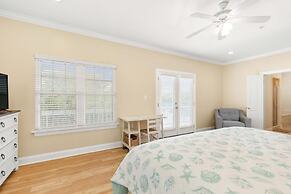 82 Van Horne Ave Unit B