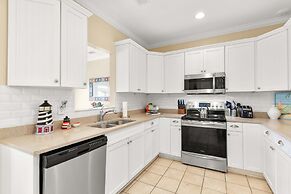 82 Van Horne Ave Unit B