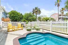 82 Van Horne Ave Unit B