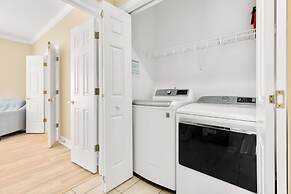 82 Van Horne Ave Unit B