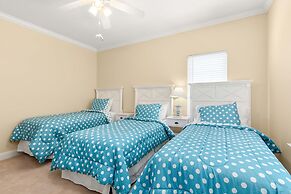 82 Van Horne Ave Unit B