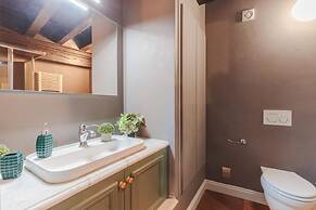 Casa Edgar in Lucca With 2 Bedrooms and 2 Bathrooms