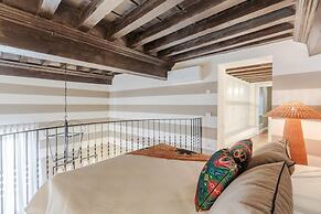 Casa Edgar in Lucca With 2 Bedrooms and 2 Bathrooms