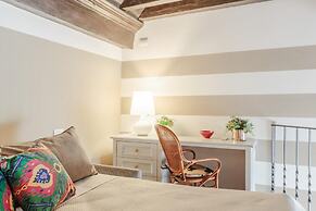 Casa Edgar in Lucca With 2 Bedrooms and 2 Bathrooms