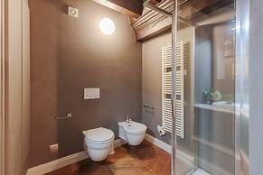 Casa Edgar in Lucca With 2 Bedrooms and 2 Bathrooms