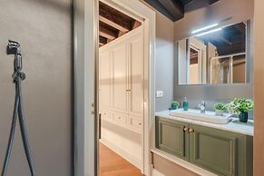 Casa Edgar in Lucca With 2 Bedrooms and 2 Bathrooms