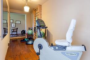 Villa Lorena a Vintage Family Villa