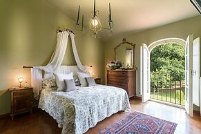 Villa Lorena a Vintage Family Villa