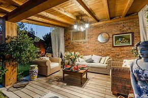 Villa Lorena a Vintage Family Villa