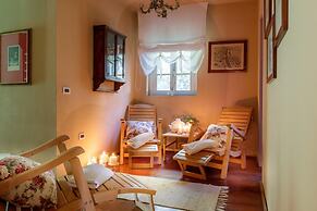 Villa Lorena a Vintage Family Villa