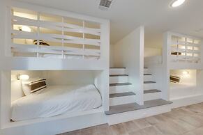 Beach House 2 on Lake LBJ - Sleeps 24