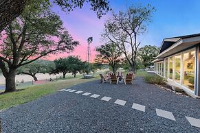 Beach House 2 on Lake LBJ - Sleeps 24