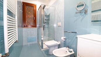 Xenia Boutique Tirso 2