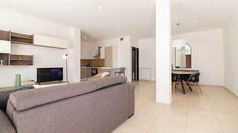 Xenia Boutique Tirso 2