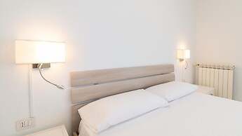 Xenia Boutique Tirso 2