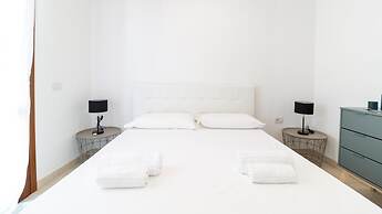 Xenia Boutique Tirso 2