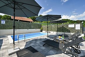 AquaHaven With Private Pool And Wellness