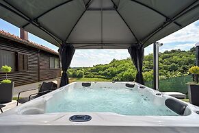 AquaHaven With Private Pool And Wellness