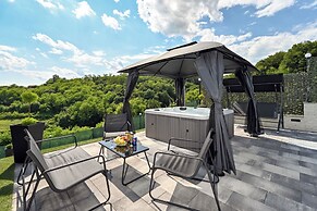 AquaHaven With Private Pool And Wellness
