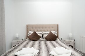 MTC-Sea & sky by Valeria near airport