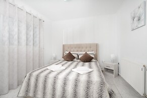 MTC-Sea & sky by Valeria near airport