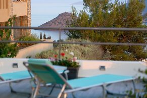 MTC-Sea & sky by Valeria near airport