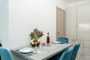 MTC-Sea & sky by Valeria near airport